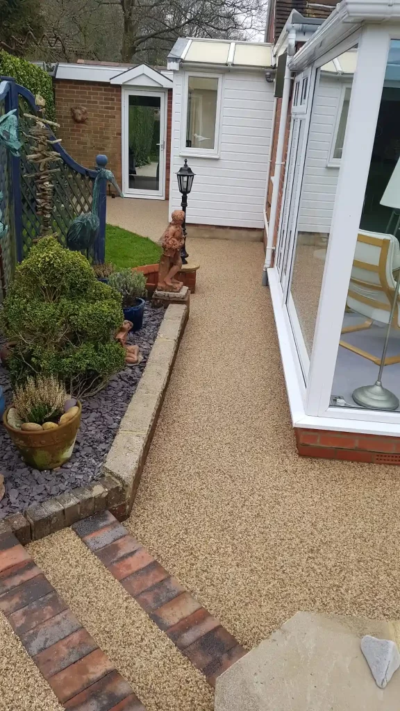 Yellow resin-bound path and steps