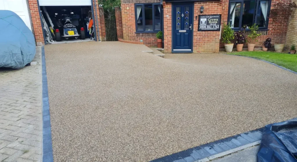 Driveway with Cappuccino Derbyshire aggregate